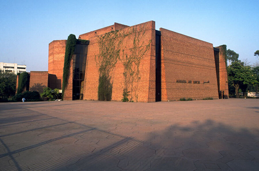 Elhamra Sanat Konseyi, Nayyar Ali Dada, Lahor, Pakistan (1998).