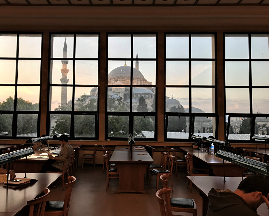 İstanbul Üniversitesi İkitsat Kütüphanesi (Fotoğraf: Ali Şükrü Çoruk)