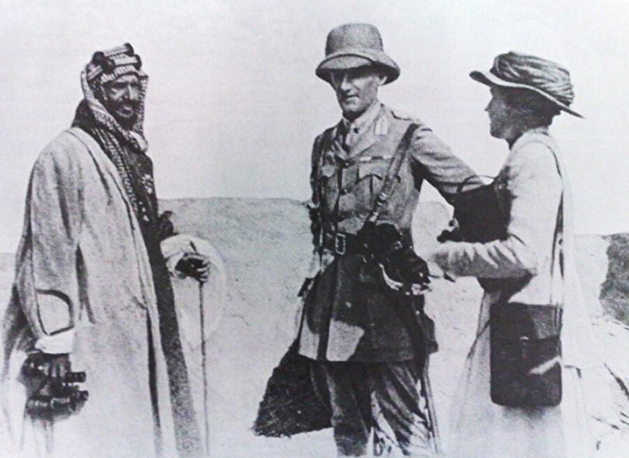 Abdulaziz Bin Suud, Percy Cox ve Gertrude Bell