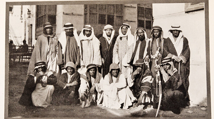  Suudi lider Abdülaziz’in Osmanlı’ya karşı İngilizlerin yanında savaşmaya söz vermiştir.
