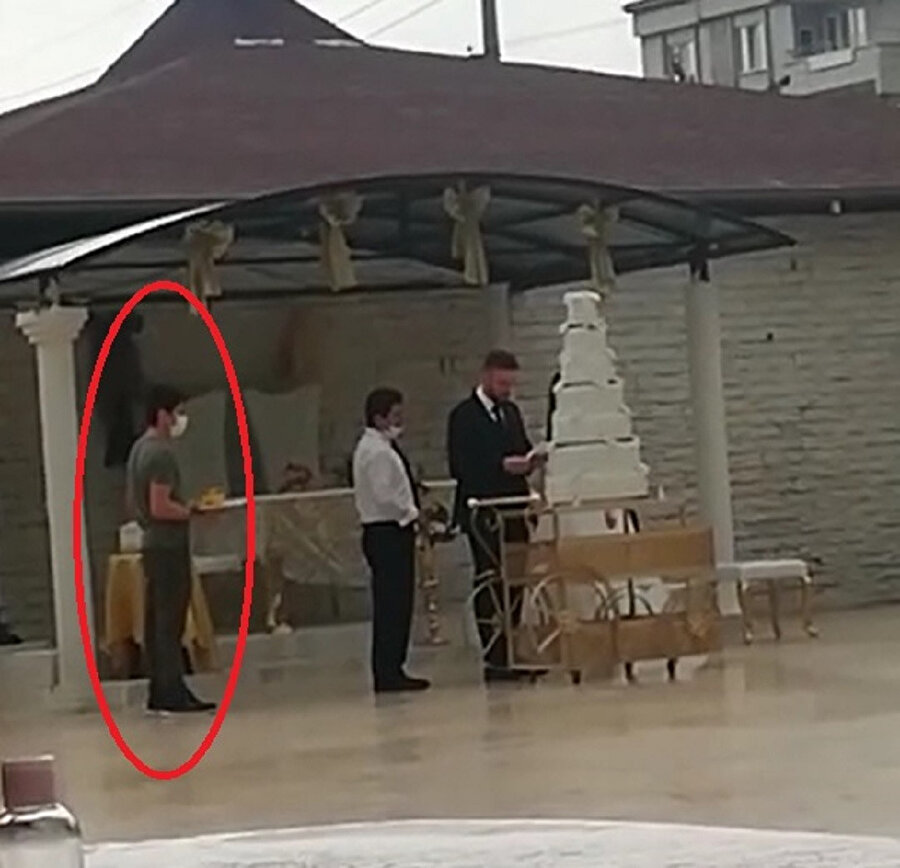 T.A., karantinada olmasına rağmen düğün salonunda çalışırken görüntülendi