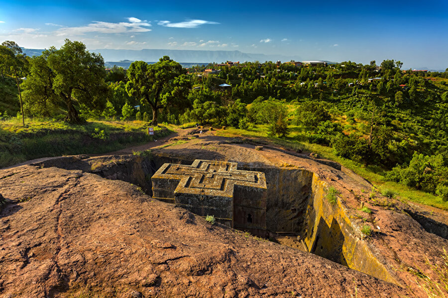 Yeni bir Kudüs olması amacıyla Kral Lalibela tarafından kurulan Lalibela kenti Etiyopyalı Hıristiyanlar için kutsal bir mekan.