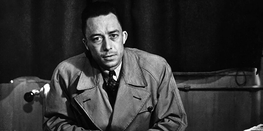 Sisifos Söyleni, Fransız yazar ve düşünürü Albert Camus'nün II. Dünya Savaşı ortasında yayımlanan deneme kitabıdır.