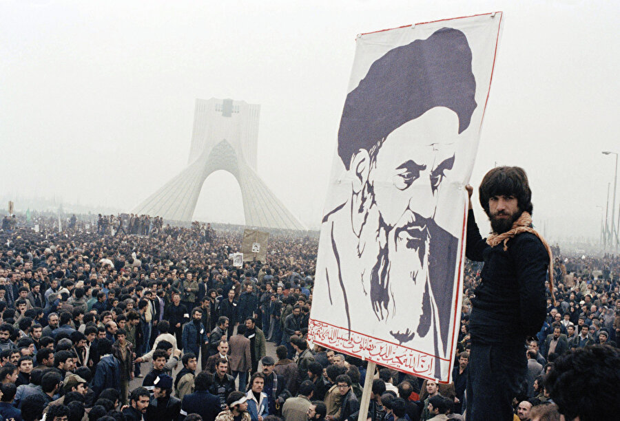İran Devrimine giden yolda yapılan eylemler