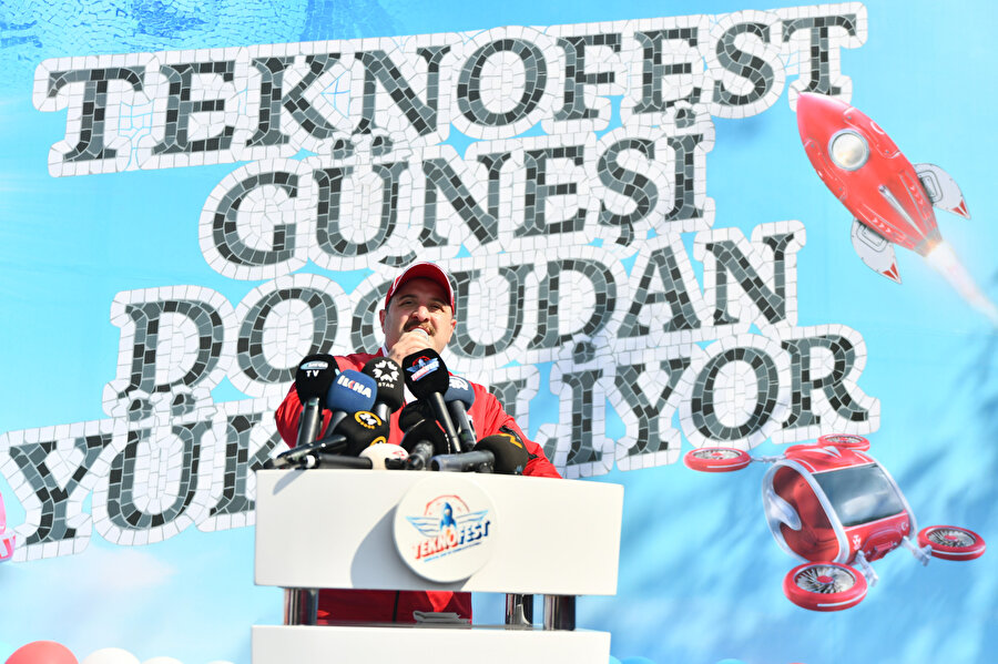 Sanayi ve Teknoloji Bakanı Mustafa Varank