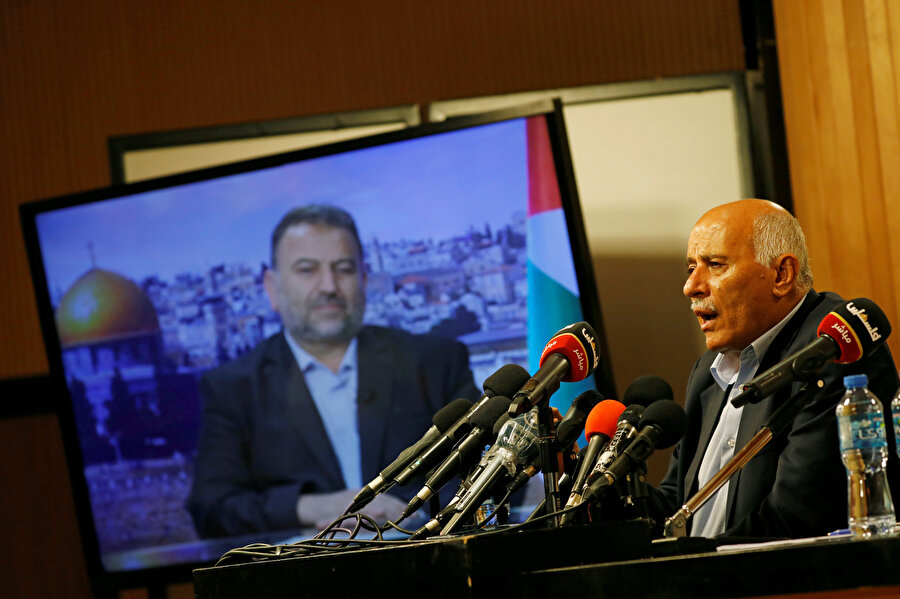 Toplantılarda, Fetih heyetine FKÖ Yürütme Kurulu üyesi Cibril er-Racub, Hamas heyetine ise Hamas Siyasi Büro Başkan Yardımcısı Salih el-Aruri liderlik etti.