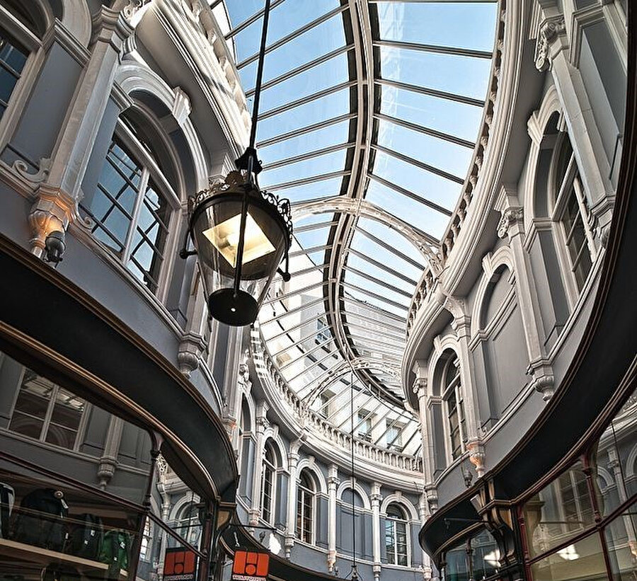 Büyüleyici güzellikteki Cam Pasajlar