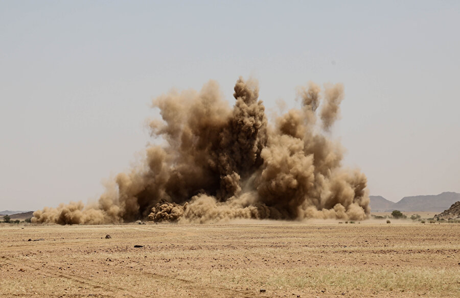 Sudan'da 300 bin ruhsatsız silah imha edildi