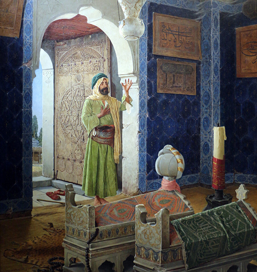 Şehzade Türbesinde Derviş, 1908. Türk sanatından kesit sunan mekanı, zengin giyimli figürü ile Osman Hamdi Bey’in oryantalist eserlerinden biridir. Paris Orsay Müzesi’nde sergileniyor. 
