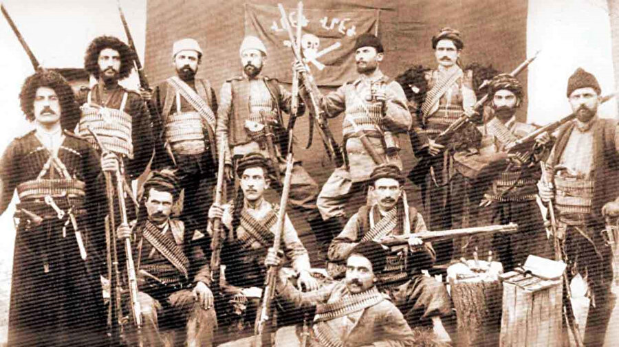 Emperyalist devletlerin oyununa gelen Ermeniler, tarih boyunca katliamlar yapmıştır.