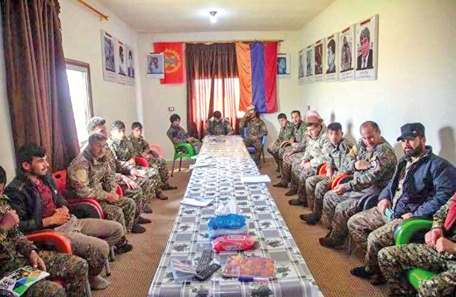 İran üzerinden Ermenistan işğali altındaki Karabağ'a geçen PKK/YPG 'li teröristler Ermeni silahlı kuvvetleri ile bir araya geldi. 