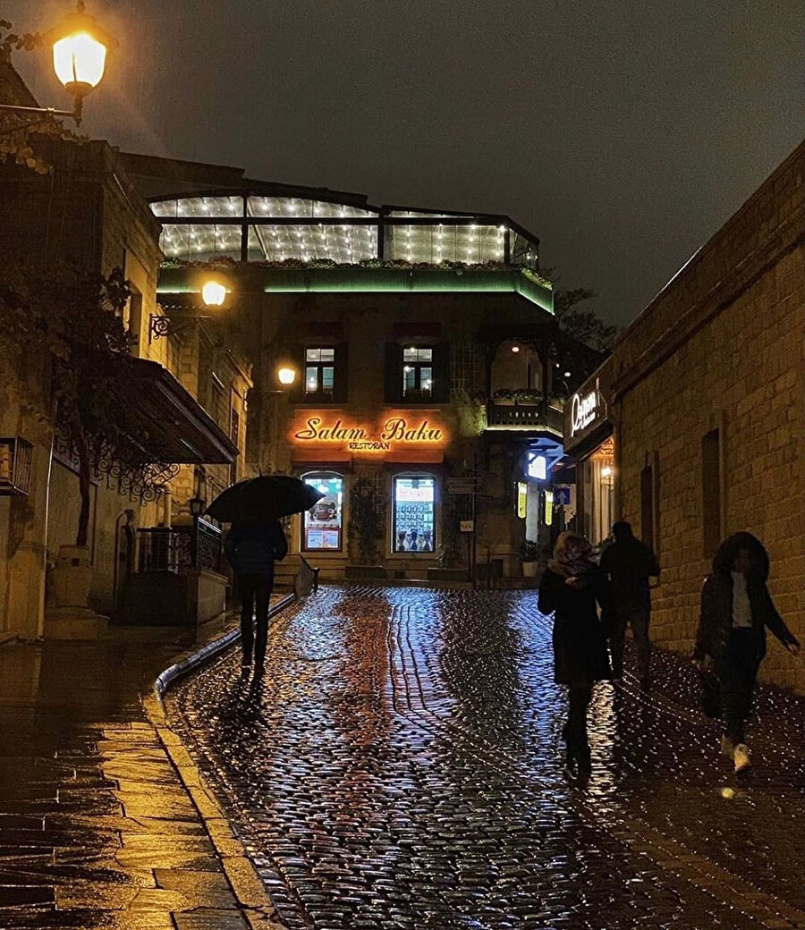 Bakı çox gözəldir! 🧡⠀