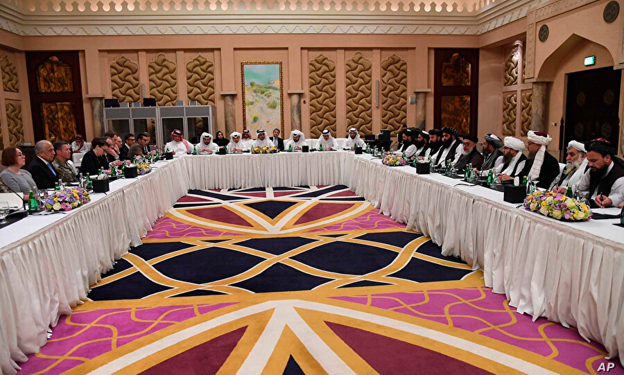 Afganistan heyeti ile Taliban heyeti arasında bazı konular üzerinde uzlaşma sağlanamayınca müzakereler de durdu.