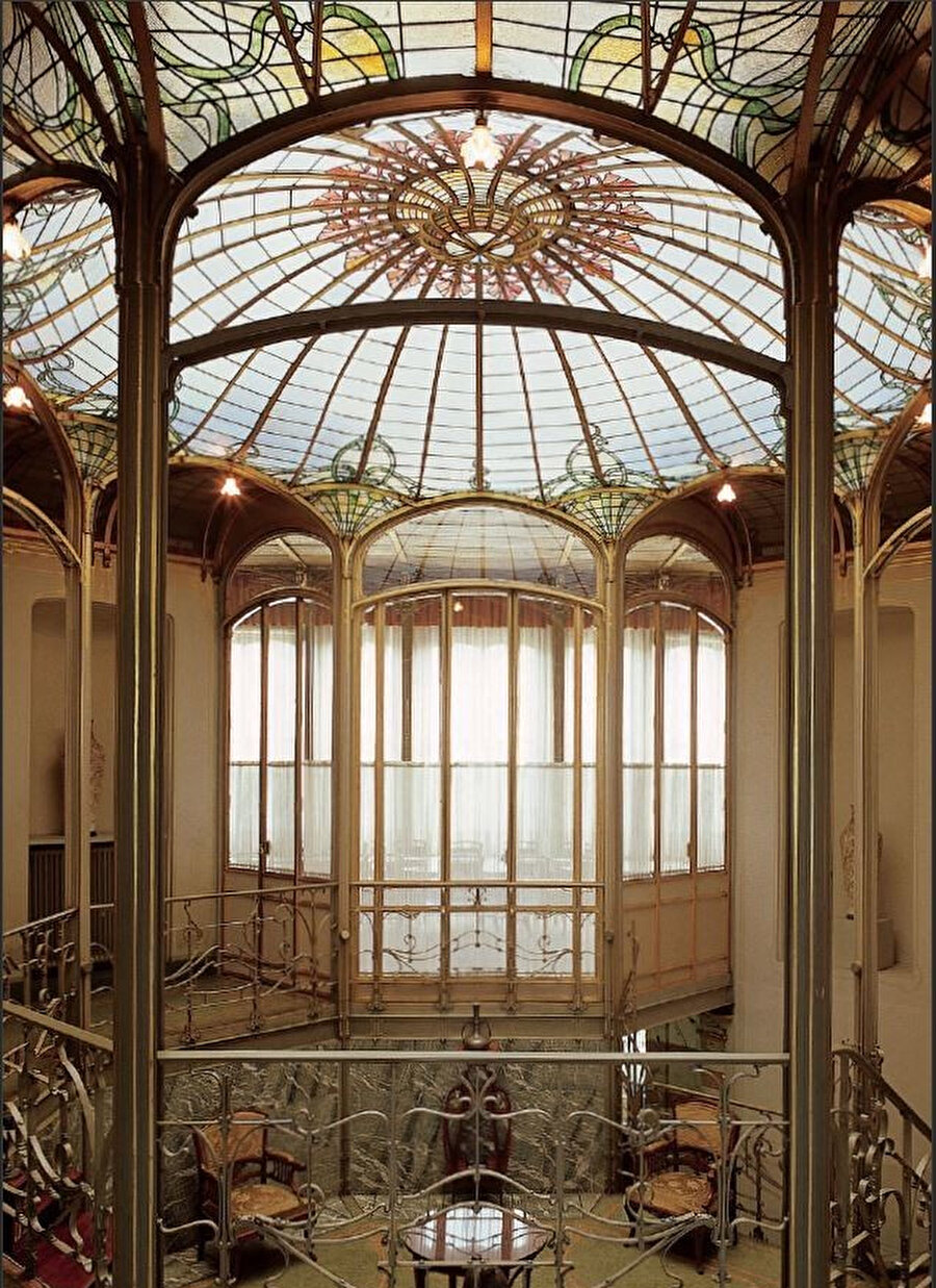 Tassel Oteli, Brüksel. Tasarımcı: Victor Horta, 1893-1894. 
