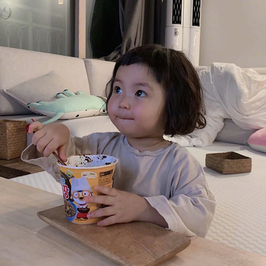 Ben: Akşam 7'den sonra ağzıma tek lokma atmam artık / Yine ben: