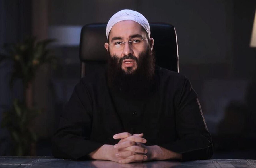 Fransa'da meşhur Müslüman hayır kurumu BarkaCity'nin başkanı Idriss Sihamedi'nin evine baskın düzenlendi.