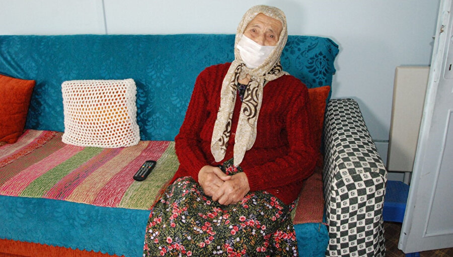 96 yaşındaki Feride Tok