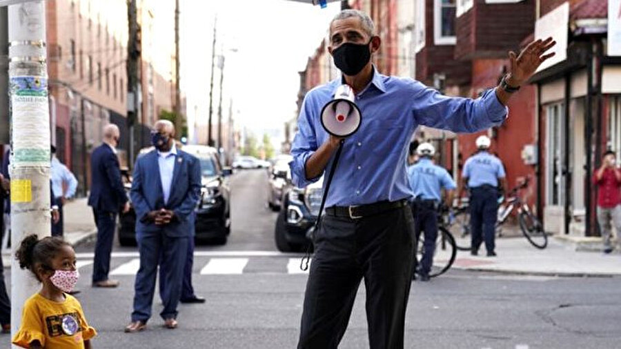 Obama, sokaklarda Biden için oy istedi