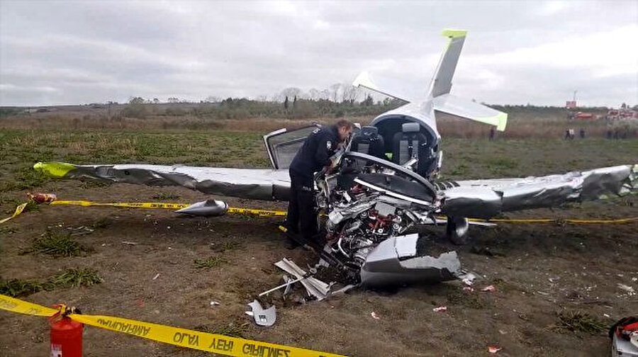 Kaza yapan uçağın enkazı