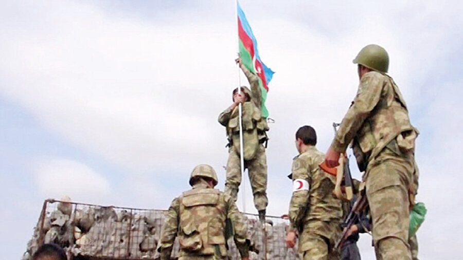 Anadolulusu, Azerbaycanlısı farketmez, biz Türkler hâlâ şu işe kafa yormayı beceremiyoruz. Düşman senden ateşkes istiyorsa, mevcut durumu gereği gibi tartıp düşünmeden bir karara varmayacaksın.
