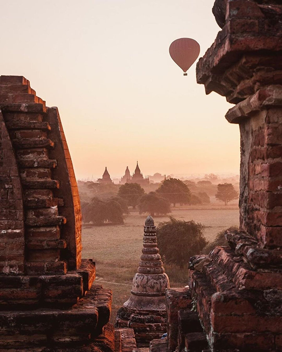 Fantastik bi’ filmin sahnesi değil, burası Myanmar’ın ta kendisi! ☀⠀