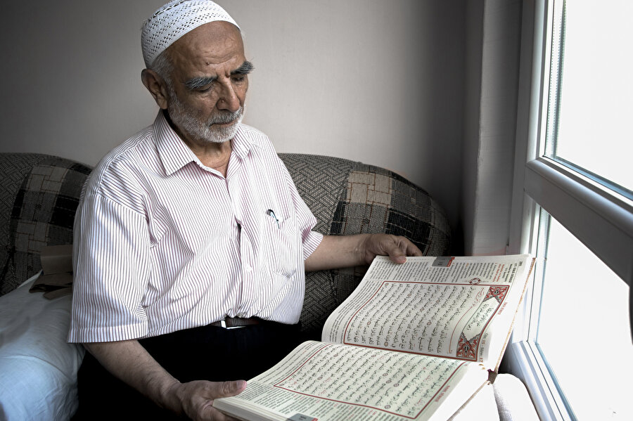 Ne anne tarafından, ne de baba tarafından bir dedem ya da ninem olmadı.