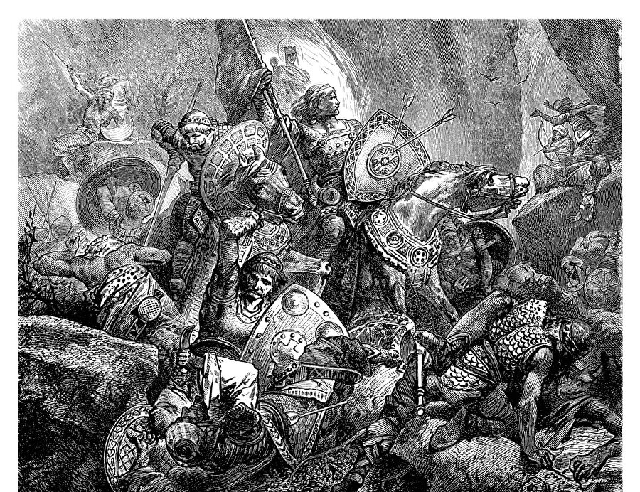 Uzun zaman süren İngiliz işgali, özellikle 26 Ağustos 1936’da İngiltere ile imzalanan anlaşma neticesinde bu ülkeye verilen imtiyazlar, ülkedeki İngiliz aleyhtarı milliyetçi hareketin güçlenmesi neticesini doğurur.