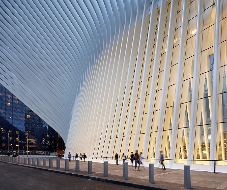 Calatrava'nın forma, mekana ve ışığa odaklanması, hem içeride hem dışarıda Oculus'un tüm tasarımında belirgin. © Hufton + Crow