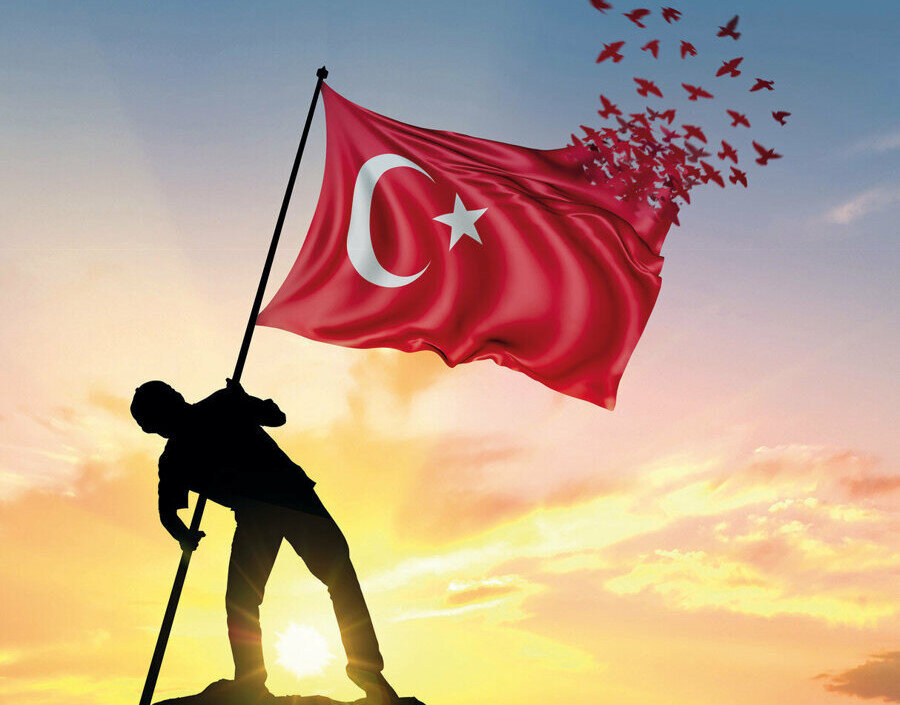 Son 2000 yıldır, Asya’nın içlerinden Avrupa’nın içlerine kadar iki büyük yolculuk gerçekleştiren tek millet Türklerdir.