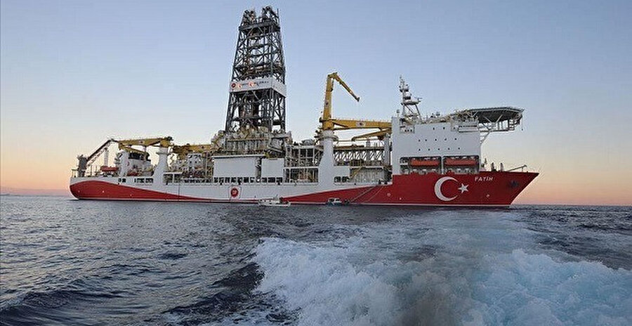 aradeniz’de sondaja başlayacak. 2 adet sismik araştırma, 3 de sondaj gemisi bulunan TP şimdi, derin deniz operasyonlarında kullanılan akıllı robot teknolojisinde kritik bir eşiği de başarıyla geçmiş durumda.
