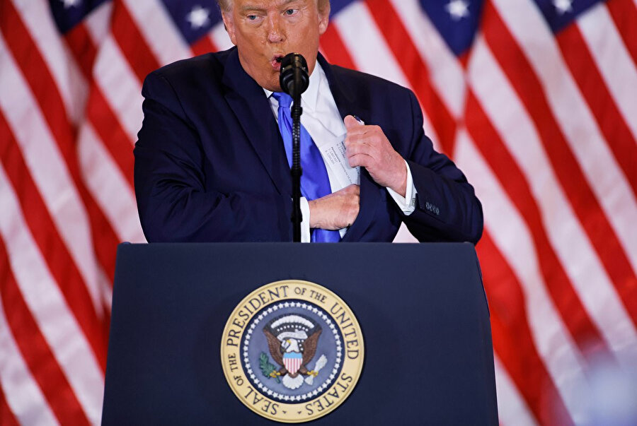 Donald Trump seçim sonuçlarını cebine koyarken