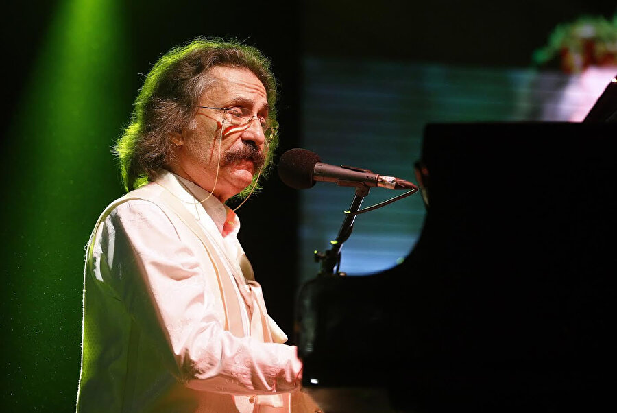 Timur Selçuk