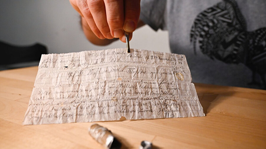 Kapsülün içinden 110 yıllık askeri mesaj çıktı