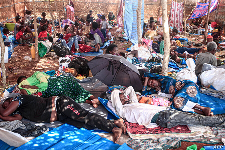  Tigray'daki çatışmalardan kaçanlar Sudan'daki mülteci kamplarına sığınıyor.