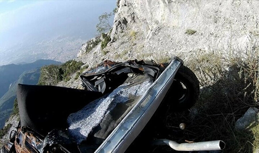 Görenler şaştı kaldı: Kaza yapan araçlar Spil Dağına nasıl geldi?
