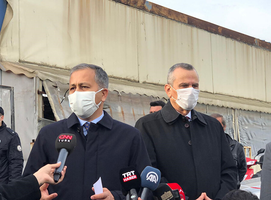 Vali Yerlikaya esnaf için HES kodu uygulamasını Yeşilköy Pazarı'nda inceledi