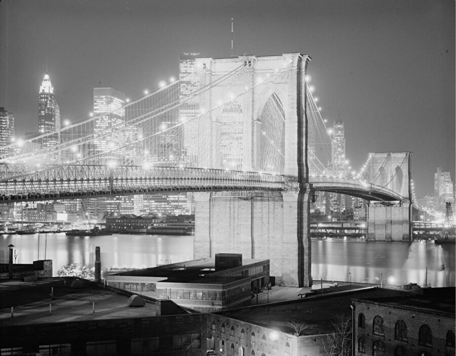 Gece görünüşü, 1982.