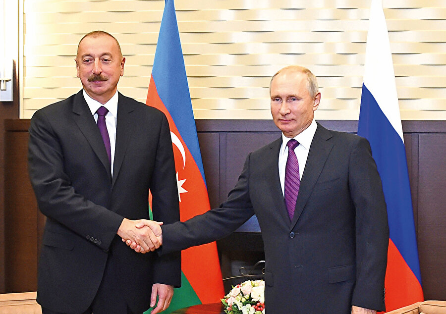 Ey Putin! Madem Karabağ Ermenistan toprağı değil, o zaman niçin Azerbaycan kendi toprağını işgalden tamamıyla kurtaracakken araya giriyorsun? Sahip olmadığı bir toprak konusunda Ermenistan’ı niçin muhatap alıyor, Azerbaycan’a niçin ateşkes dayatmasında bulunuyorsun? 