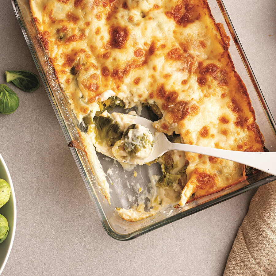 Fırında Beşamel Soslu Brüksel Lahanası