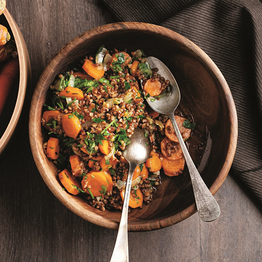 Havuçlu Karabuğdaylı Tohum Salata