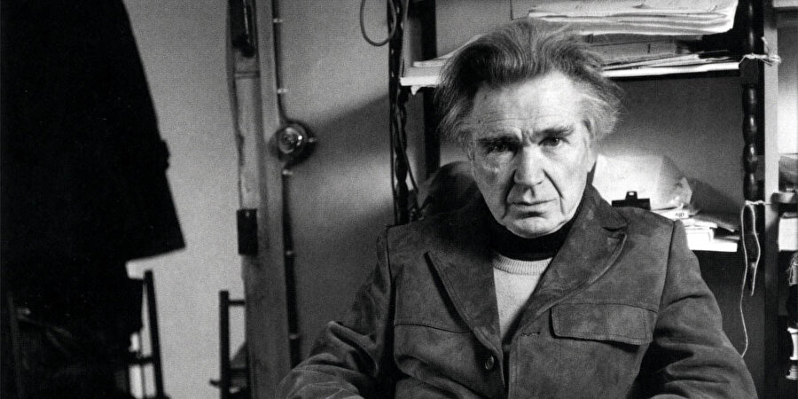 Emil M. Cioran, Rumen filozof, deneme yazarı ve tanınmış 20. yy. retorik sentezcisidir.