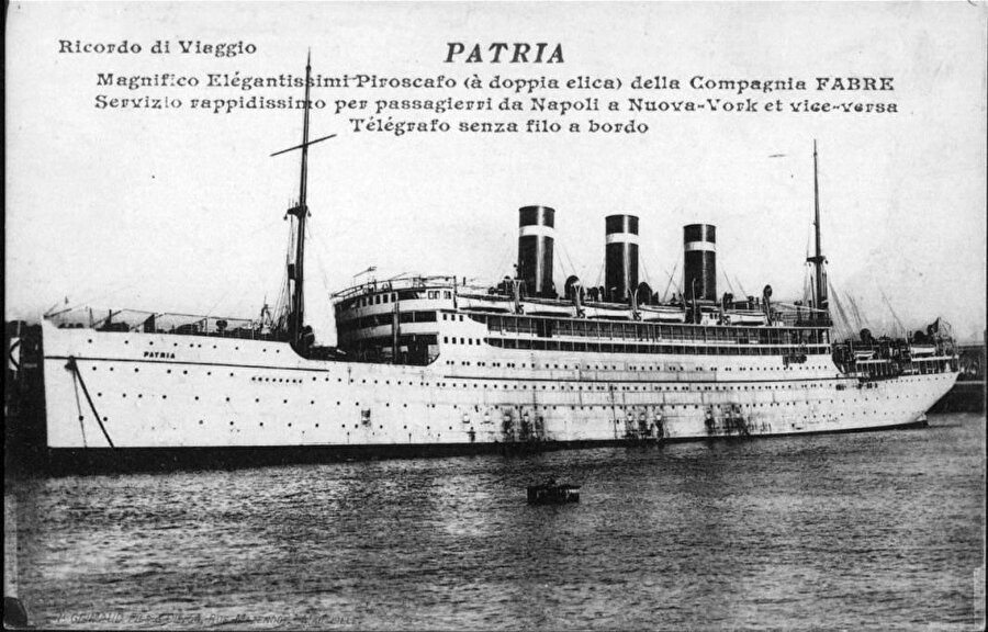 Fransız yapımı Patria gemisi.