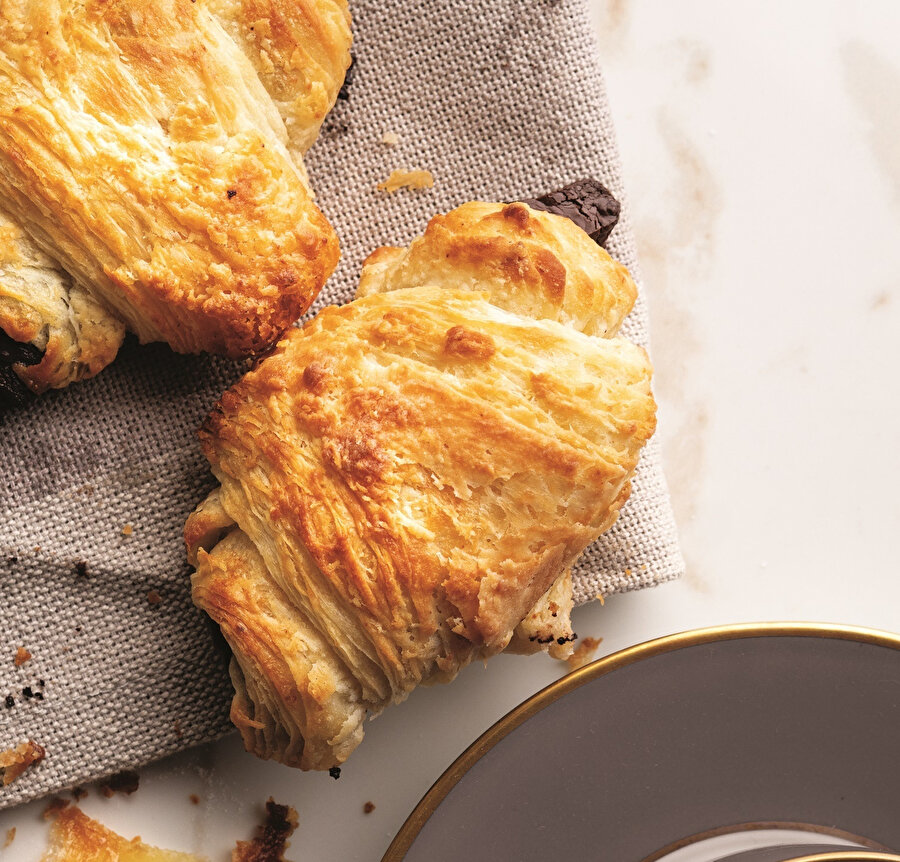  
Temel Kruvasan Hamuru