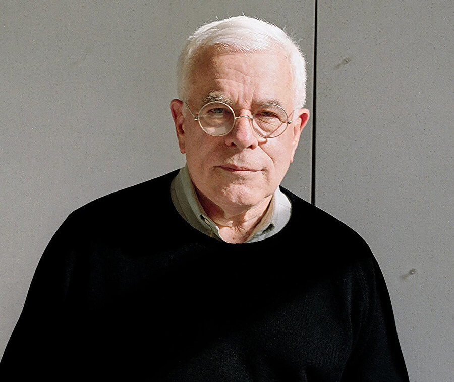 Peter Eisenman.