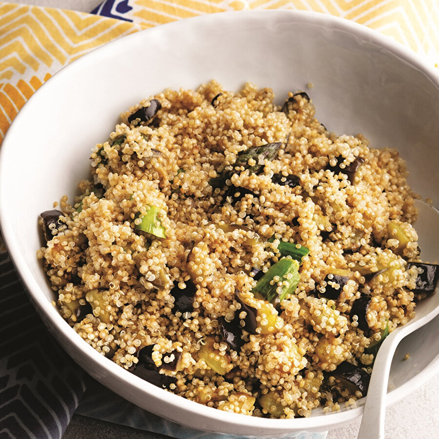 Patlıcanlı Kuşkonmazlı Salata