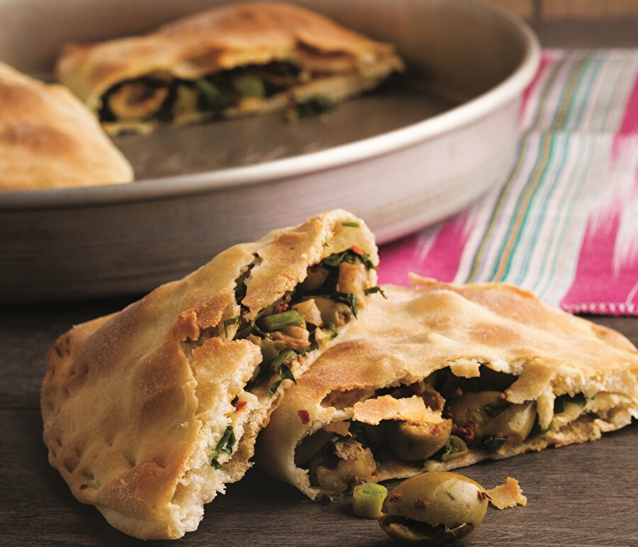 Zeytin Böreği(Gaziantep Mutfağı)