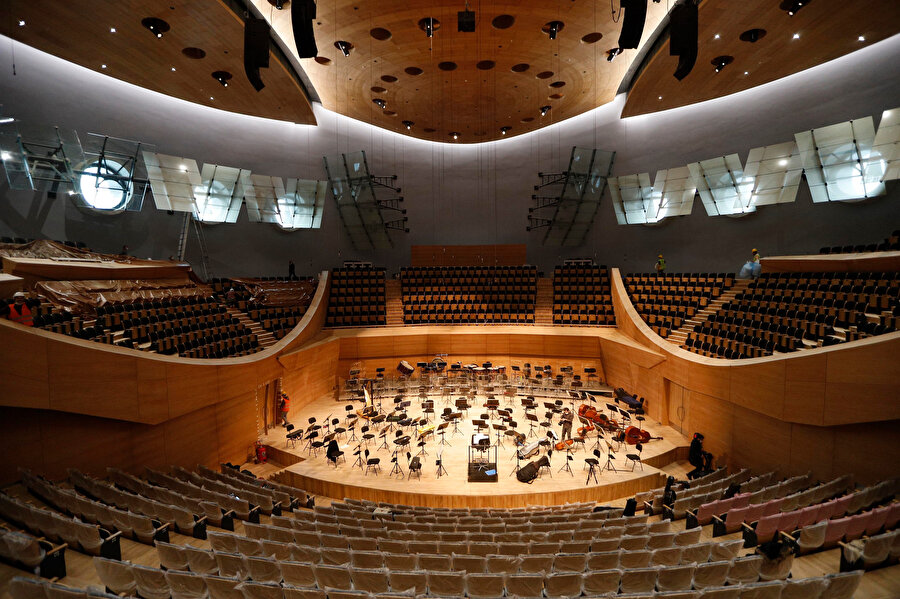 Cumhurbaşkanlığı Senfoni Orkestrası, 2 bin 23 kişi ağırlayabiliyor. 