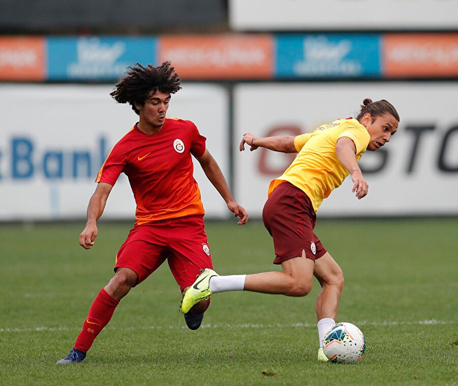 Galatasaray'da Taylan Antalyalı sakatlık geçirdi.