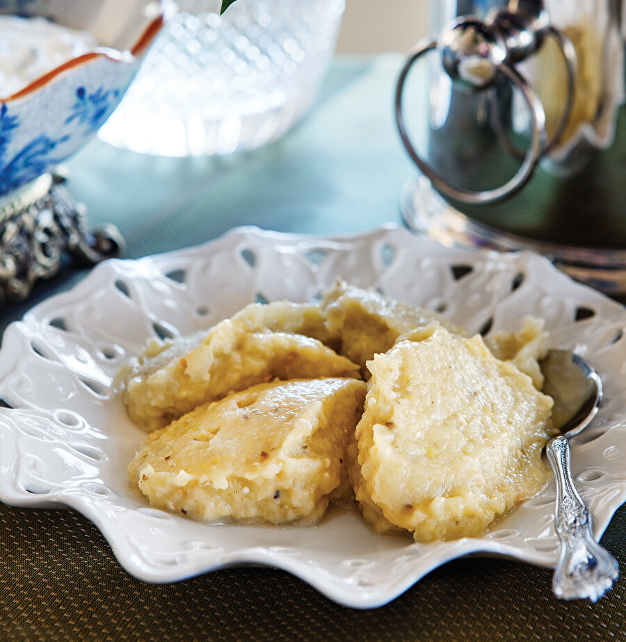 Közlenmiş Patlıcan Salatası
