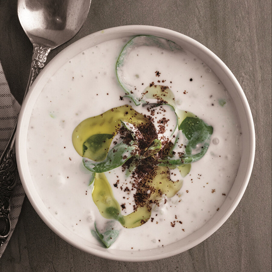 Semizotlu Soğuk Çorba tarifi